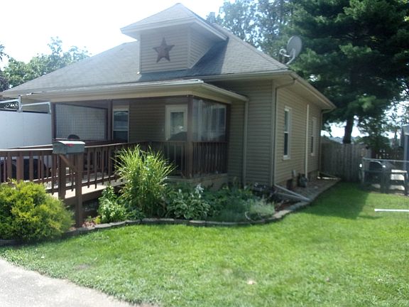 4th image of 203 Yount Ave