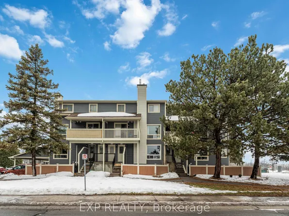 802 Saint Andre Dr #45A, Ottawa, ON K1C 4R4