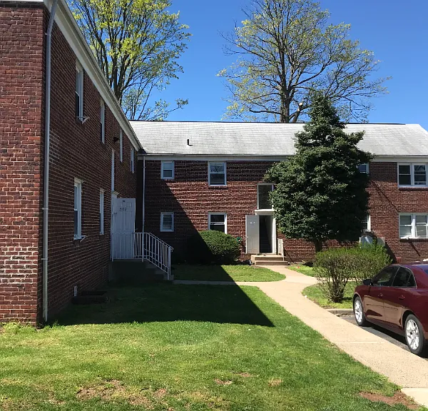 316 Magnolia St — Photo 4