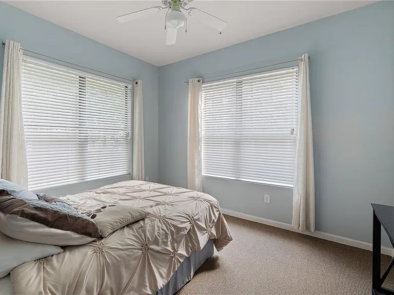 5300 Peachtree Rd #501 — Photo 19