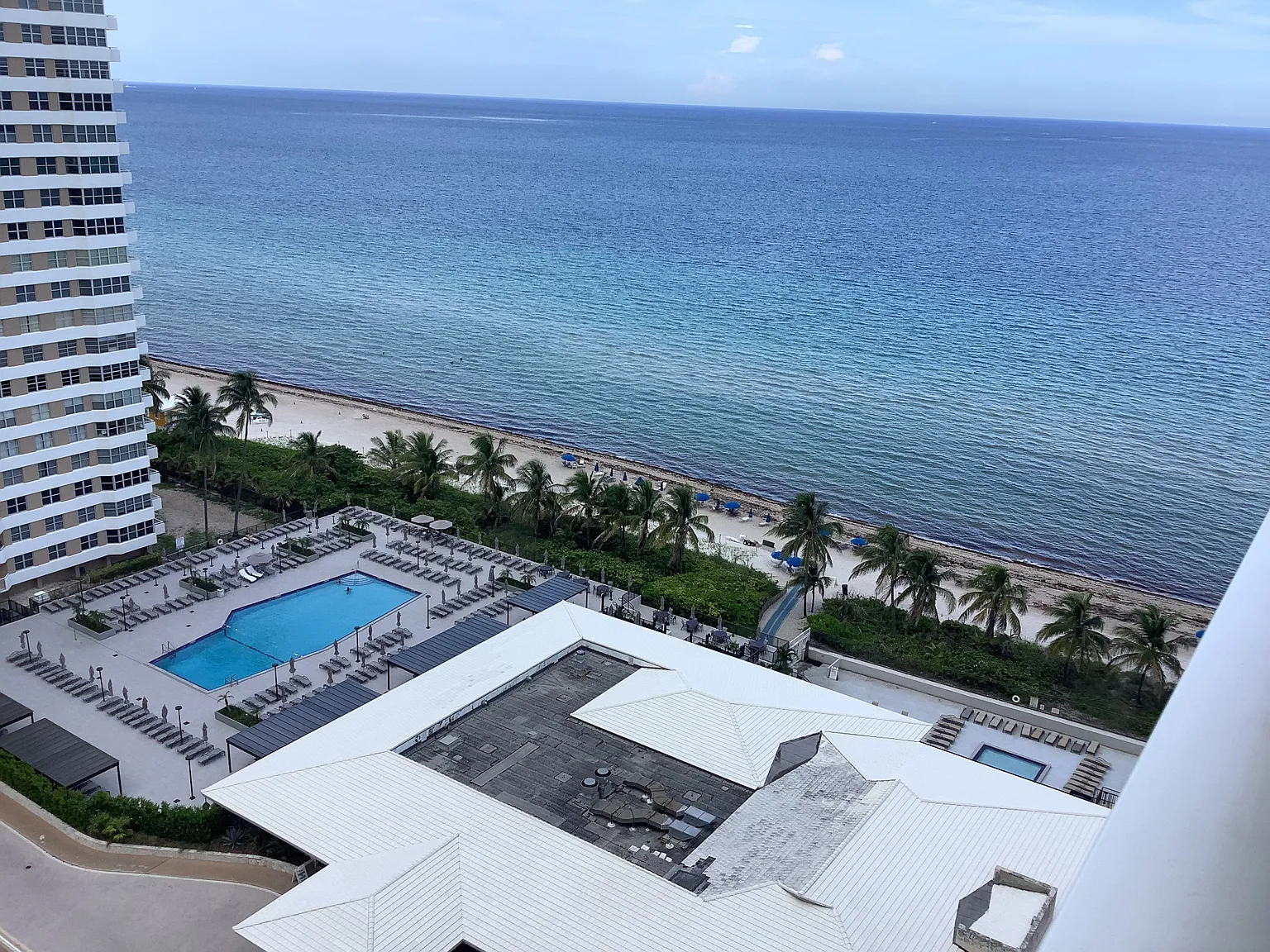 2 bed, 870 sqft, $3,500 — Photo 1