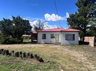 2041 7th St, Las Vegas, NM 87701