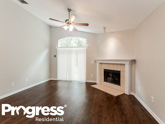 3rd image of 4162 Weathered Pine Ct