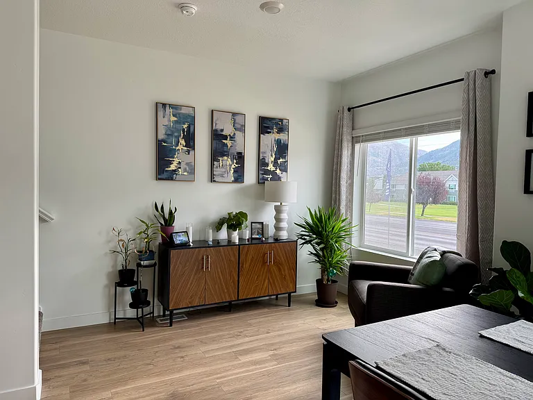 Dining room/nook