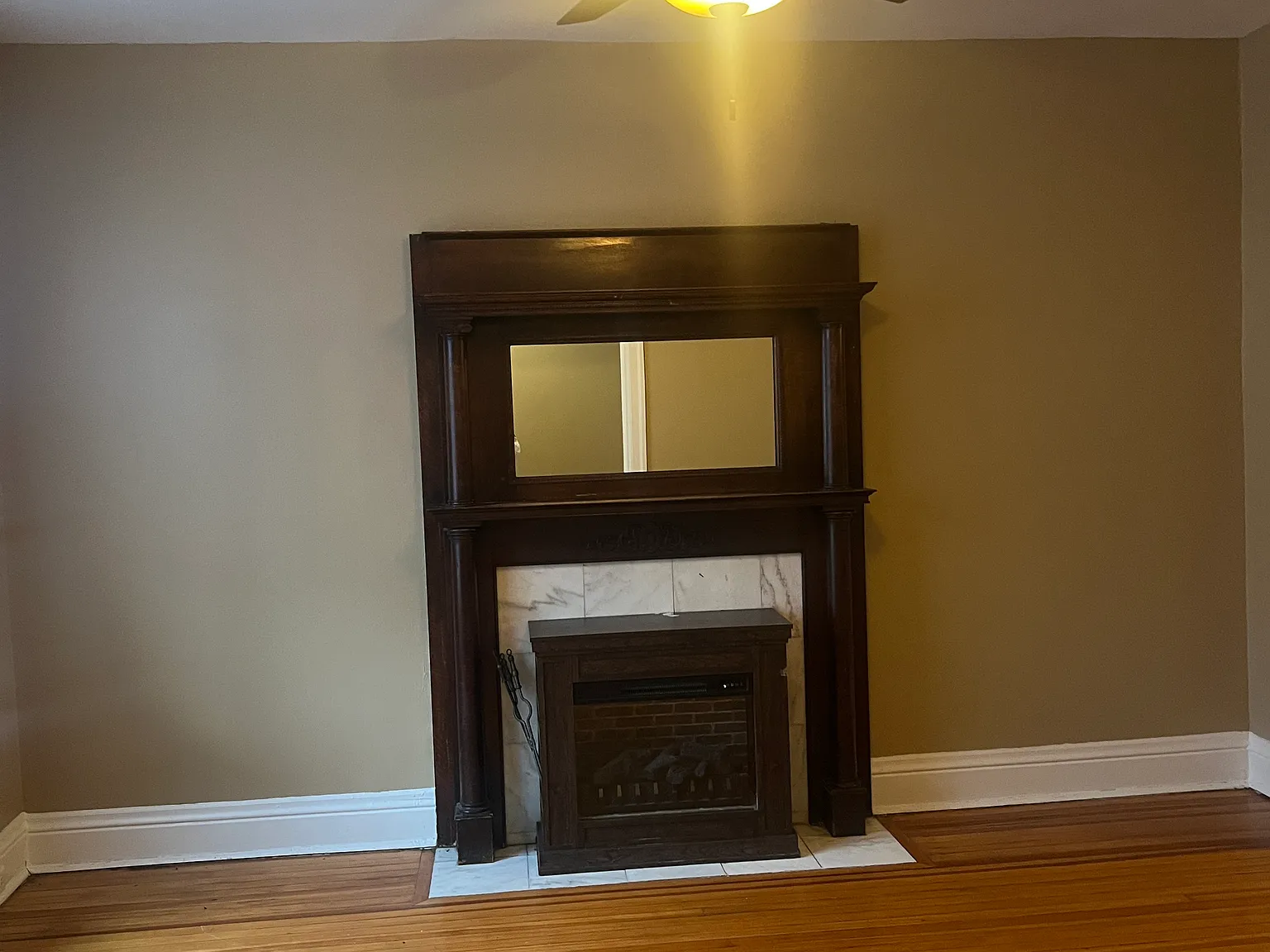 2 bed, 1050 sqft, $1,350 — Photo 3