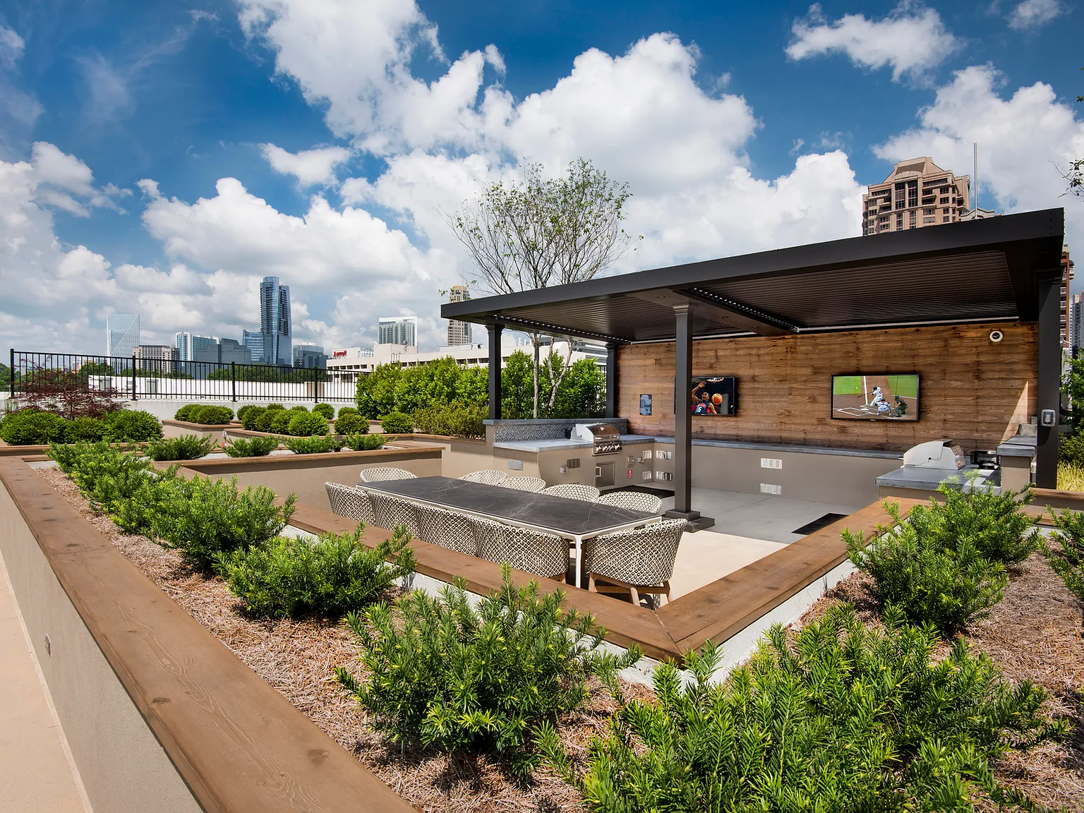 AMLI Lenox — Photo 4