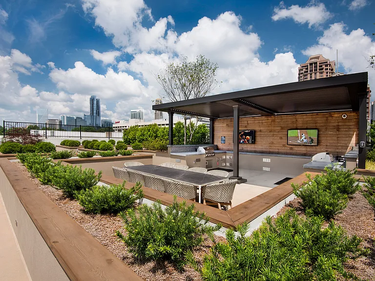 AMLI Lenox — Photo 4