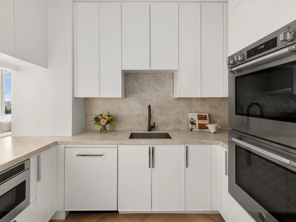 15 West 96th Street image 5 of 17