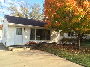131 Vincent Rd, Waterloo, IA 50701