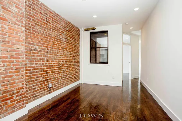 Rented by Town Residential | media 4