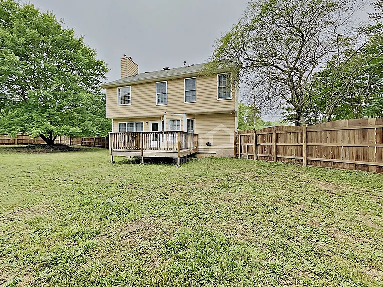 1300 Summit Point Ln — Photo 15