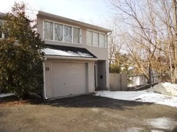 71 S Williams St #11, South Burlington, VT 05401