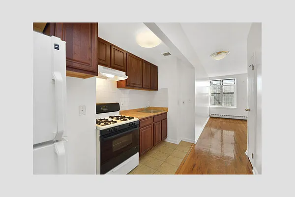 Sold by Stribling | media 13