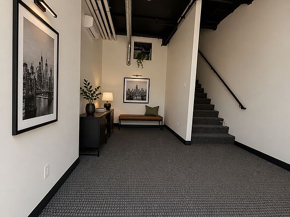 3rd image of 814 Lincolnway #202