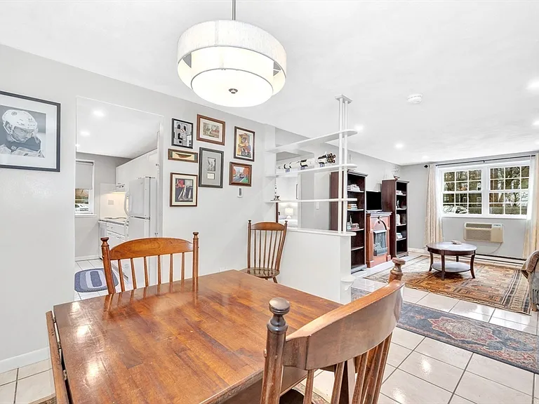 7 Colonial Village Dr #2 — Photo 8