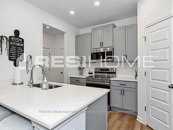 4th image of 109 McGurn St