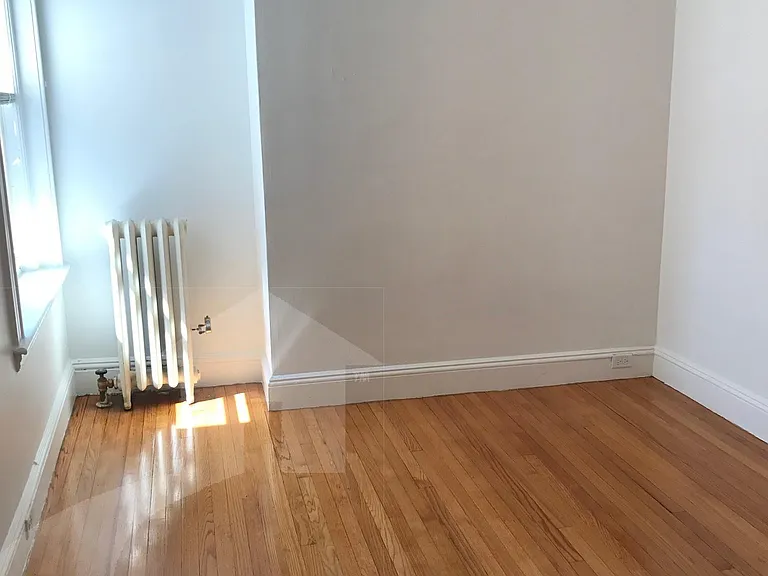 172 Maple St #407 — Photo 16