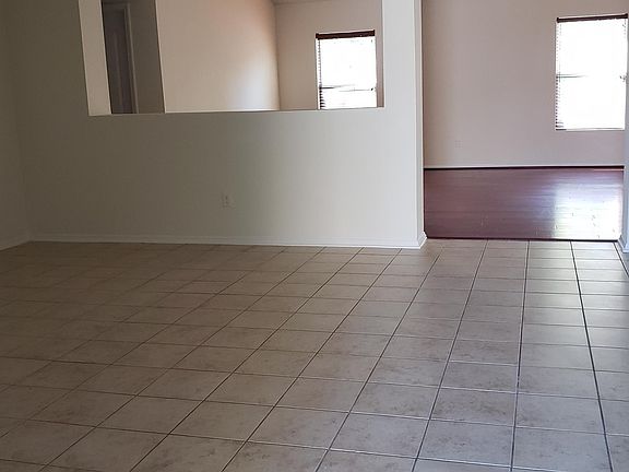 3rd image of 11748 Carolwood Ln
