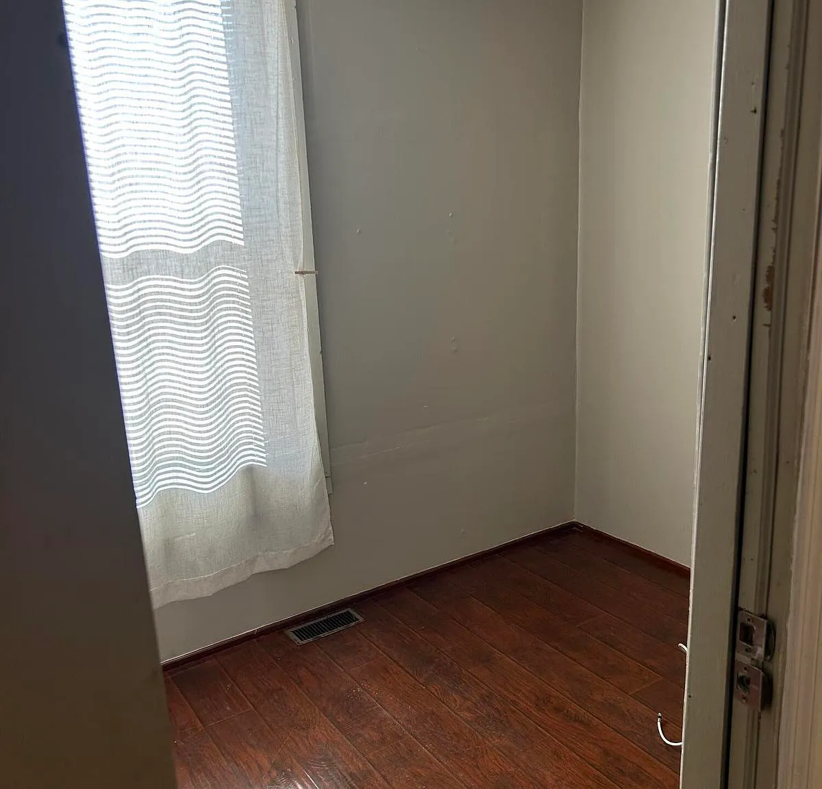 2 bed, 700 sqft, $1,375 — Photo 4