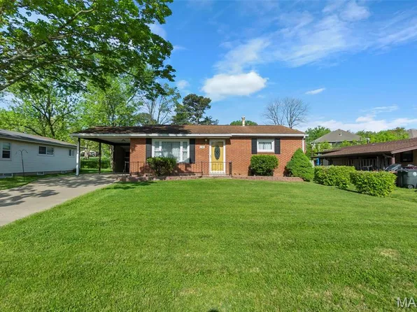 1141 Landgraf Dr, Cape Girardeau, MO 63701