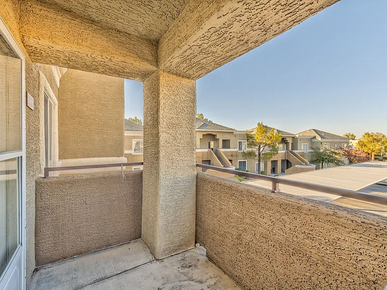 8070 W Russell Rd #2030 — Photo 12
