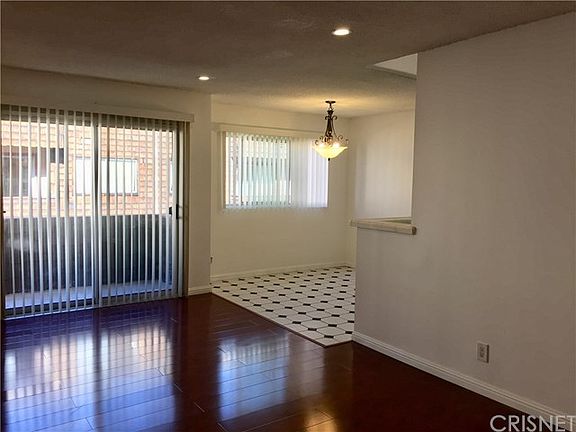 4th image of 5349 Newcastle Ave APT 12