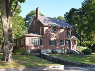 48 Adams St, North Chelmsford, MA 01863