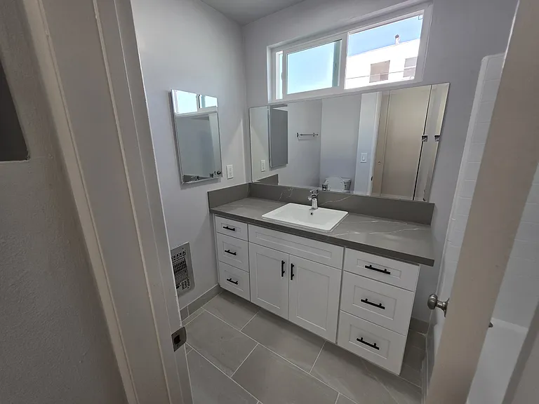 1732 N Harvard Blvd #108 — Photo 16