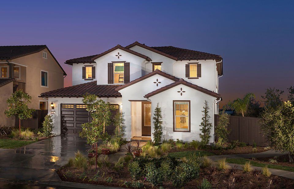 1st image of 409 Adobe Estates Dr
