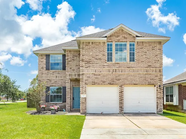 101 Cacao St, Lake Jackson, TX 77566