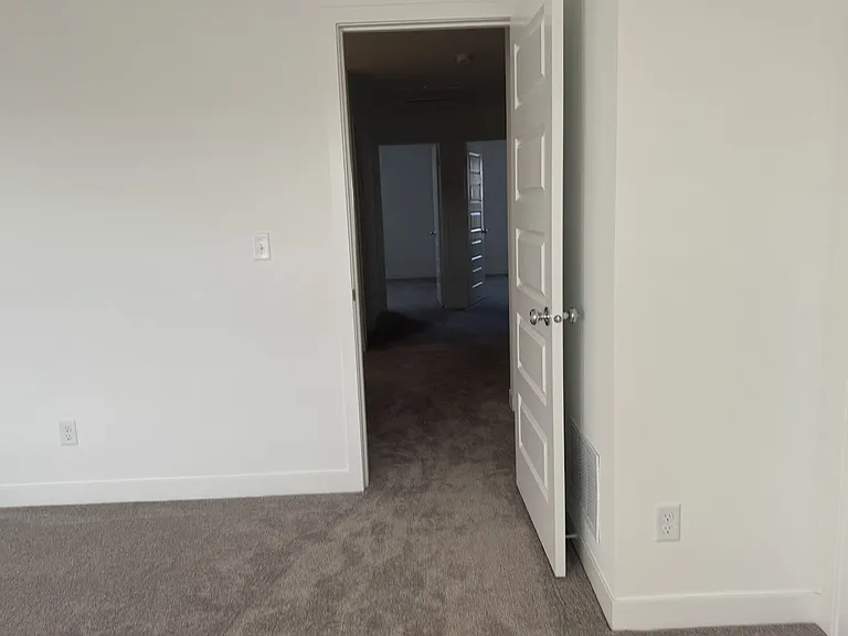 2147 Mildred Rd — Photo 31