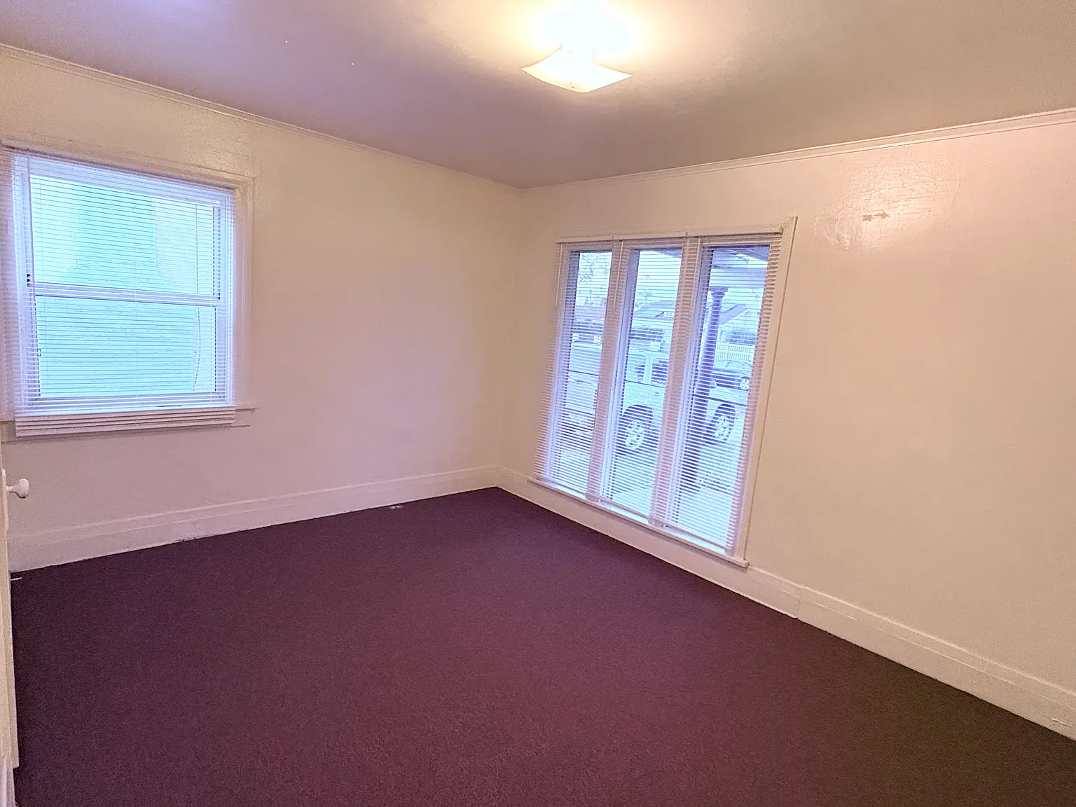 4 bed, 1700 sqft, $4,067 — Photo 2