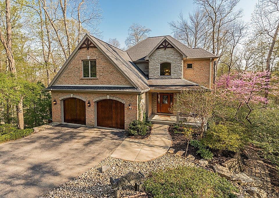 1st image of 3307 Hickory Creek Dr