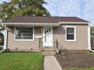 1544 Grove Ave, Racine, WI 53405