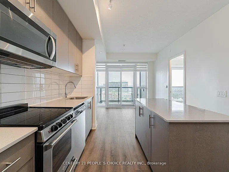 509 Dundas St W #711 — Photo 18