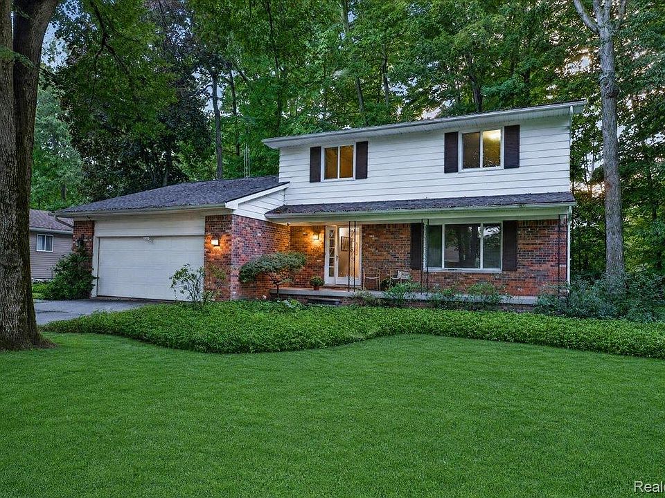 1st image of 2249 Belle Meade Dr