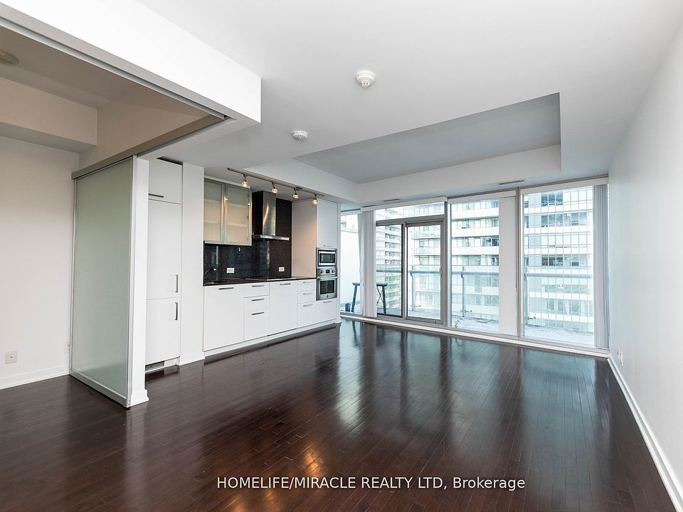 14 York St 2901, Toronto, ON