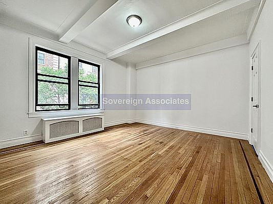 5th image of 308 W 104th St #4A1