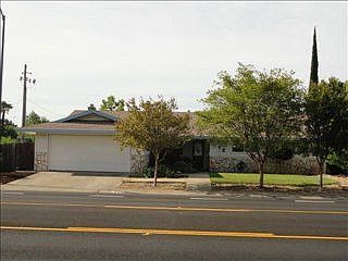 1st image of 1400 Queens Ave