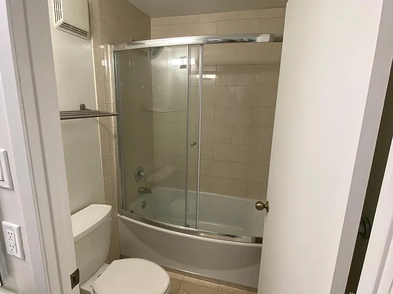 600 W 9th St #1103 — Photo 12