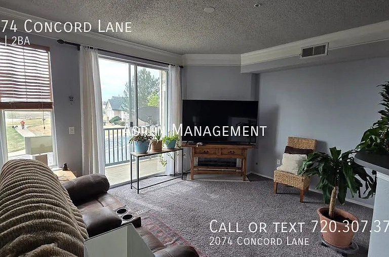 2074 Concord Ln — Photo 1