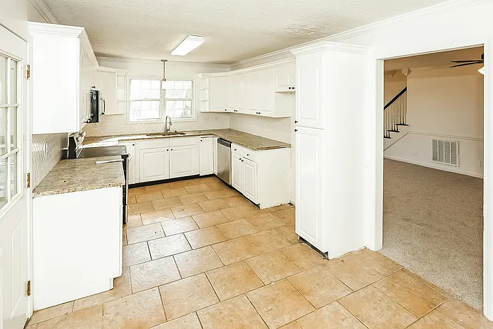 515 Candlewick Ct — Photo 5