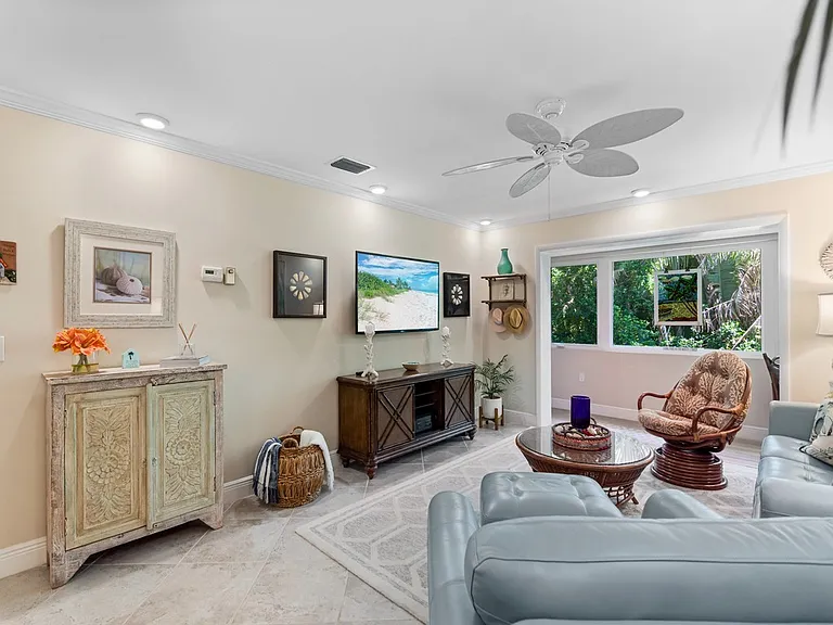 800 Coquina Ln #205 — Photo 10