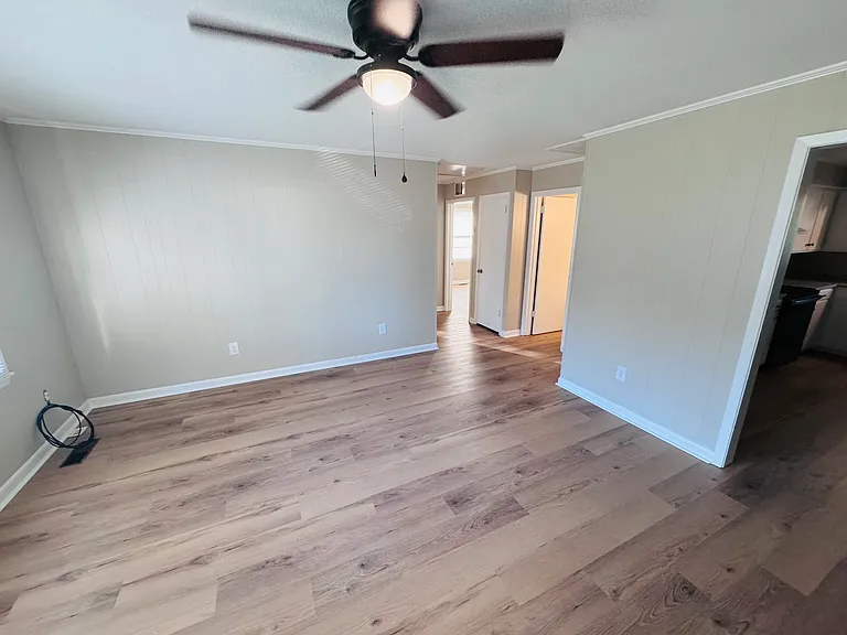 620 W Main St — Photo 3