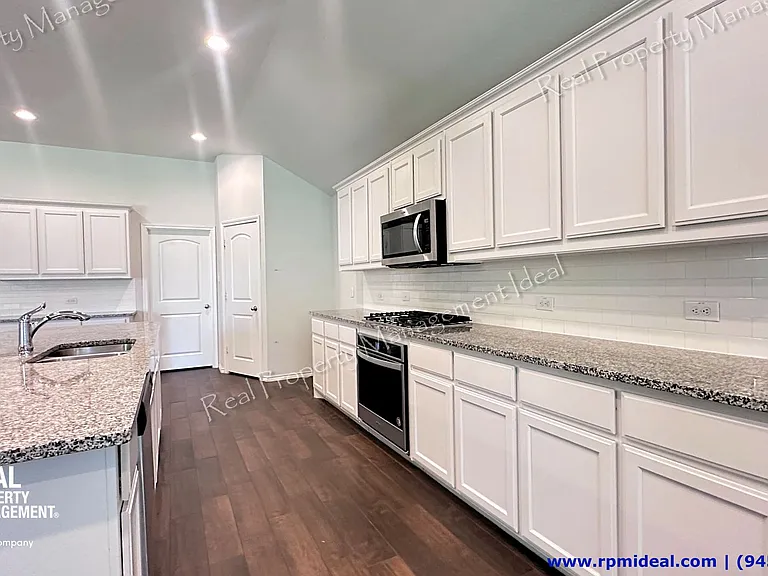3977 Winding Hollow Dr — Photo 7