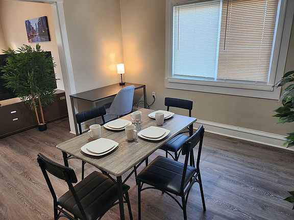 4th image of 7119 W Schreiber Ave #2