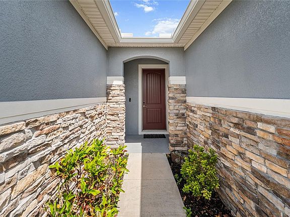 2nd image of 2813 Shelburne Way