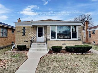 3305 Crain St, Skokie, IL 60076