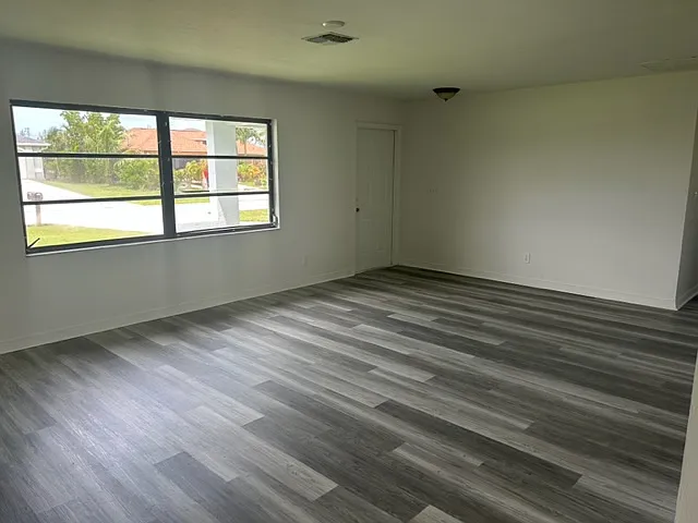 2701 SW 3rd Ave — Photo 2