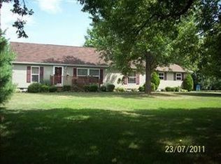 32 Hillcrest Ct, Conneaut, OH 44030